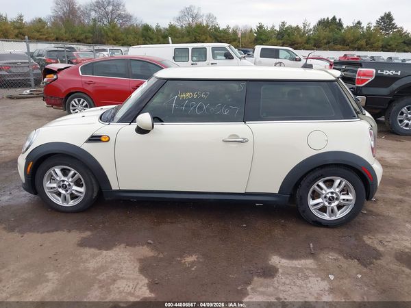 2012 MINI COOPER