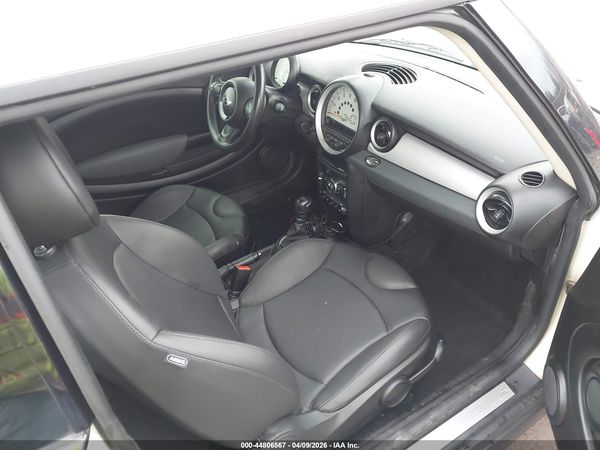2012 MINI COOPER