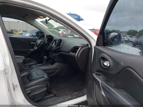 2019 JEEP CHEROKEE LATITUDE PLUS FWD