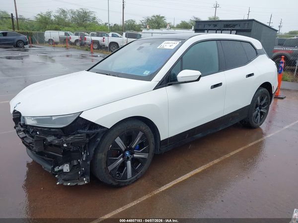 2025 BMW IX XDRIVE50