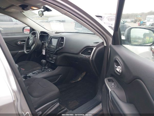 2019 JEEP CHEROKEE LATITUDE 4X4