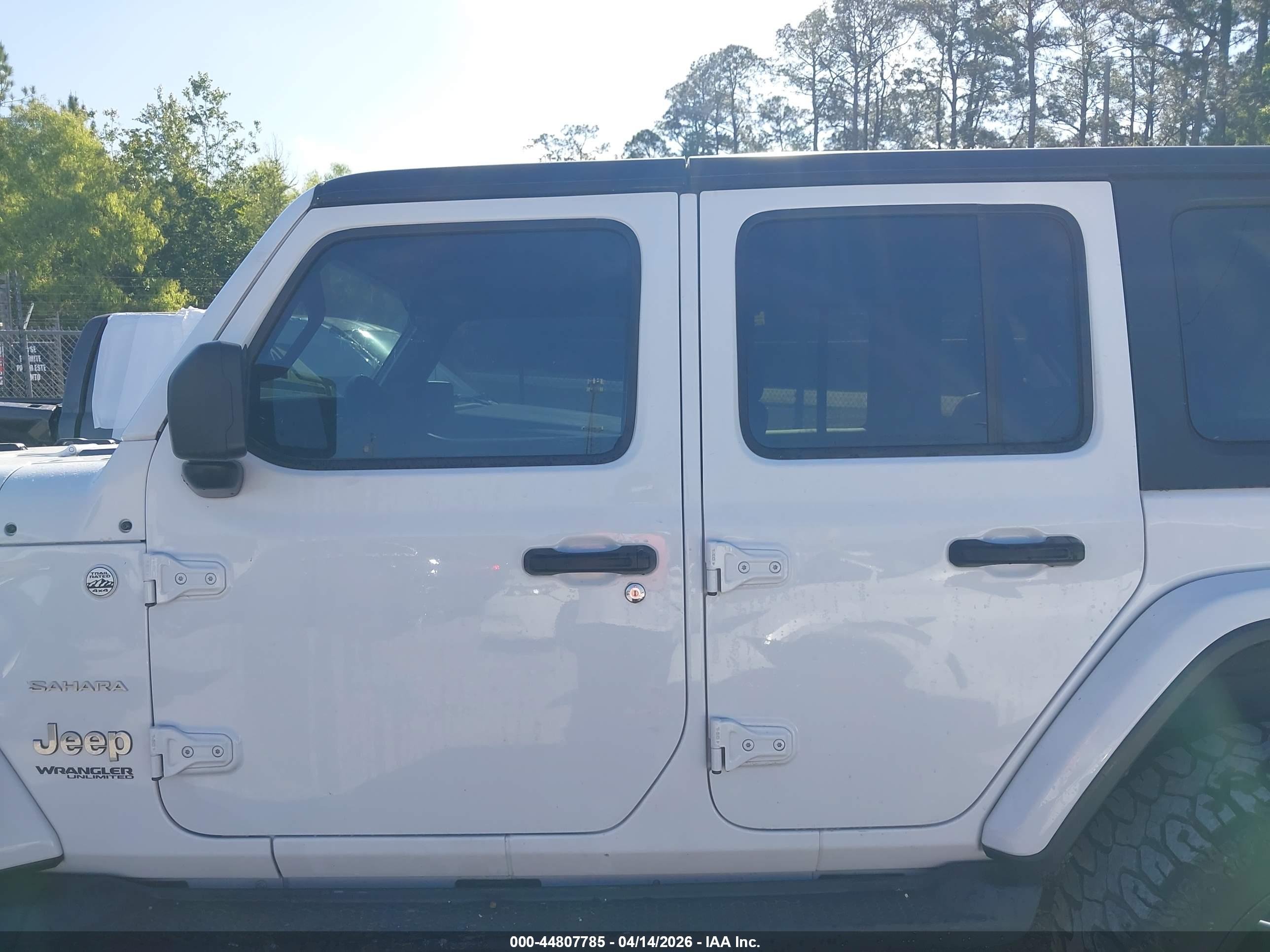 2020 JEEP WRANGLER UNLIMITED SAHARA 4X4