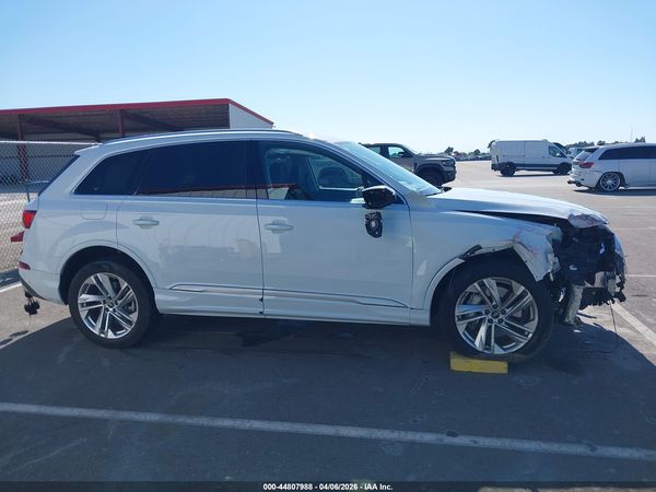 2022 AUDI Q7