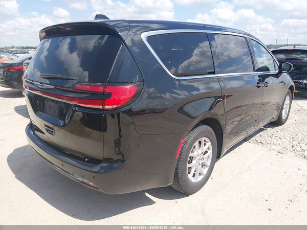 2025 CHRYSLER PACIFICA SELECT — I4