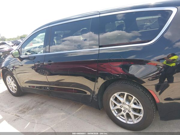 2025 CHRYSLER PACIFICA SELECT — I117