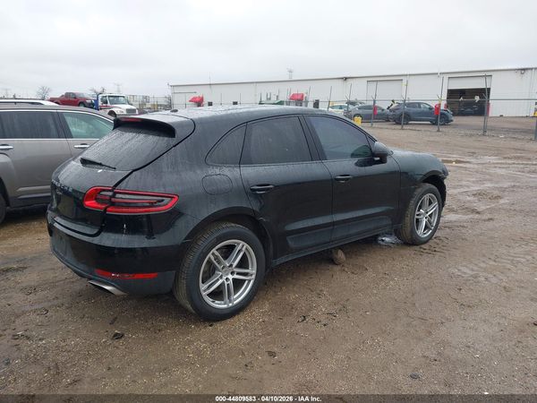2017 PORSCHE MACAN