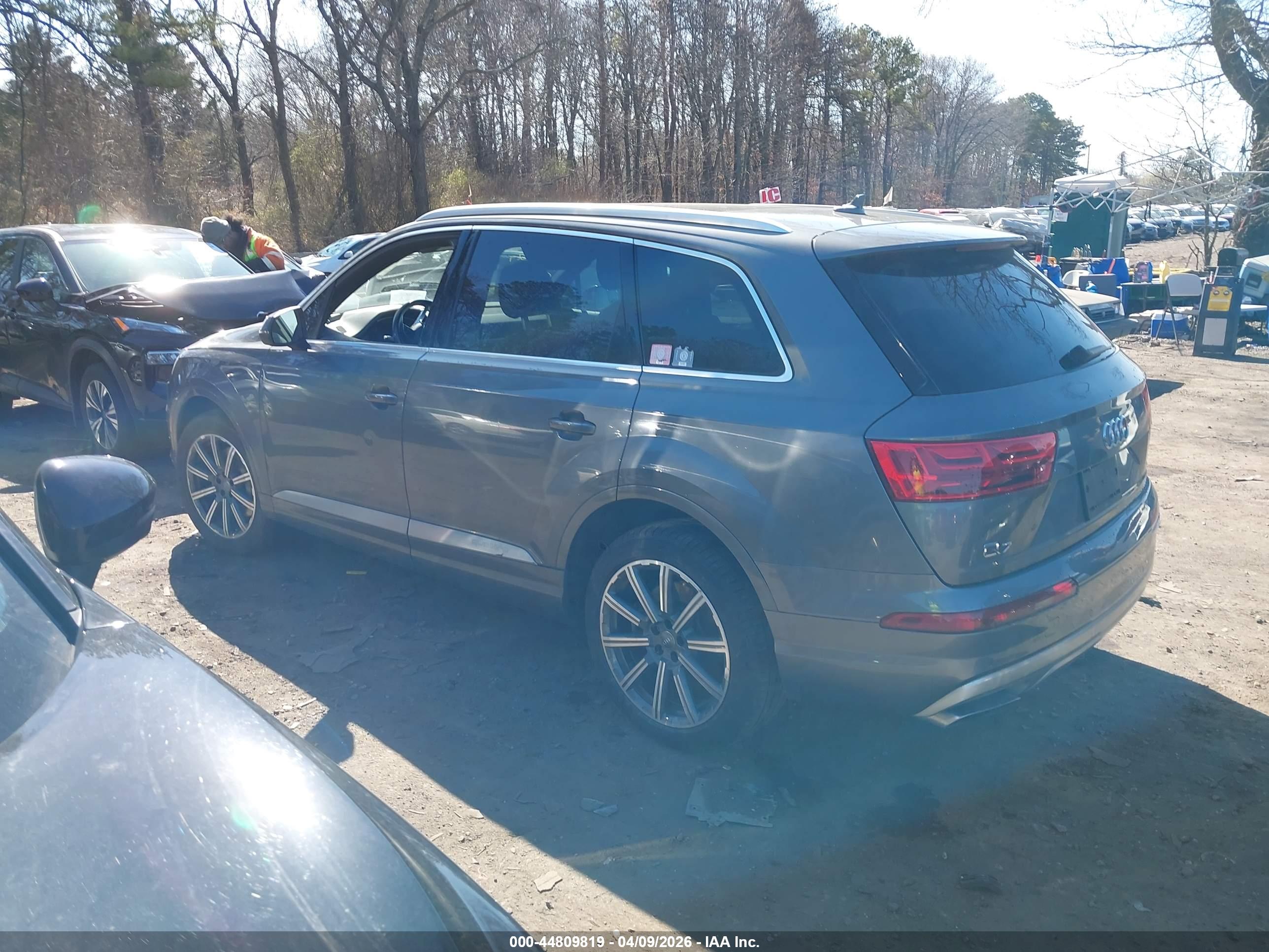 2019 AUDI Q7 45 PREMIUM