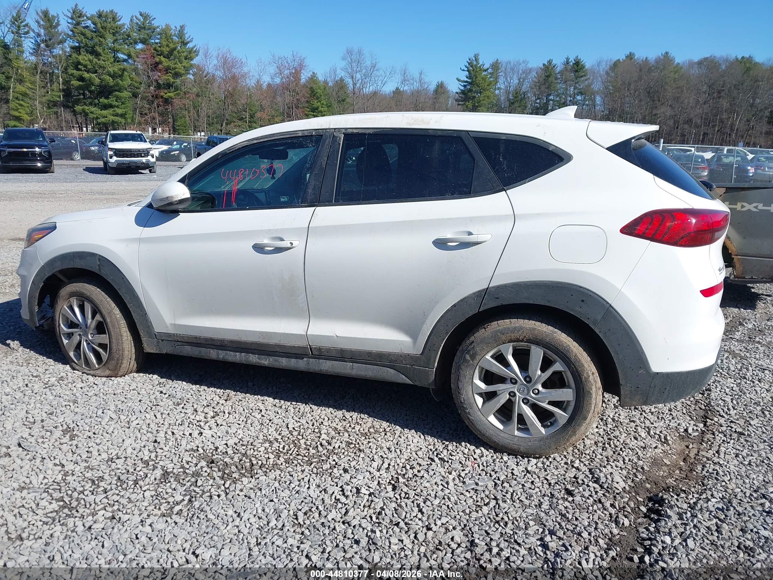 2019 HYUNDAI TUCSON SE