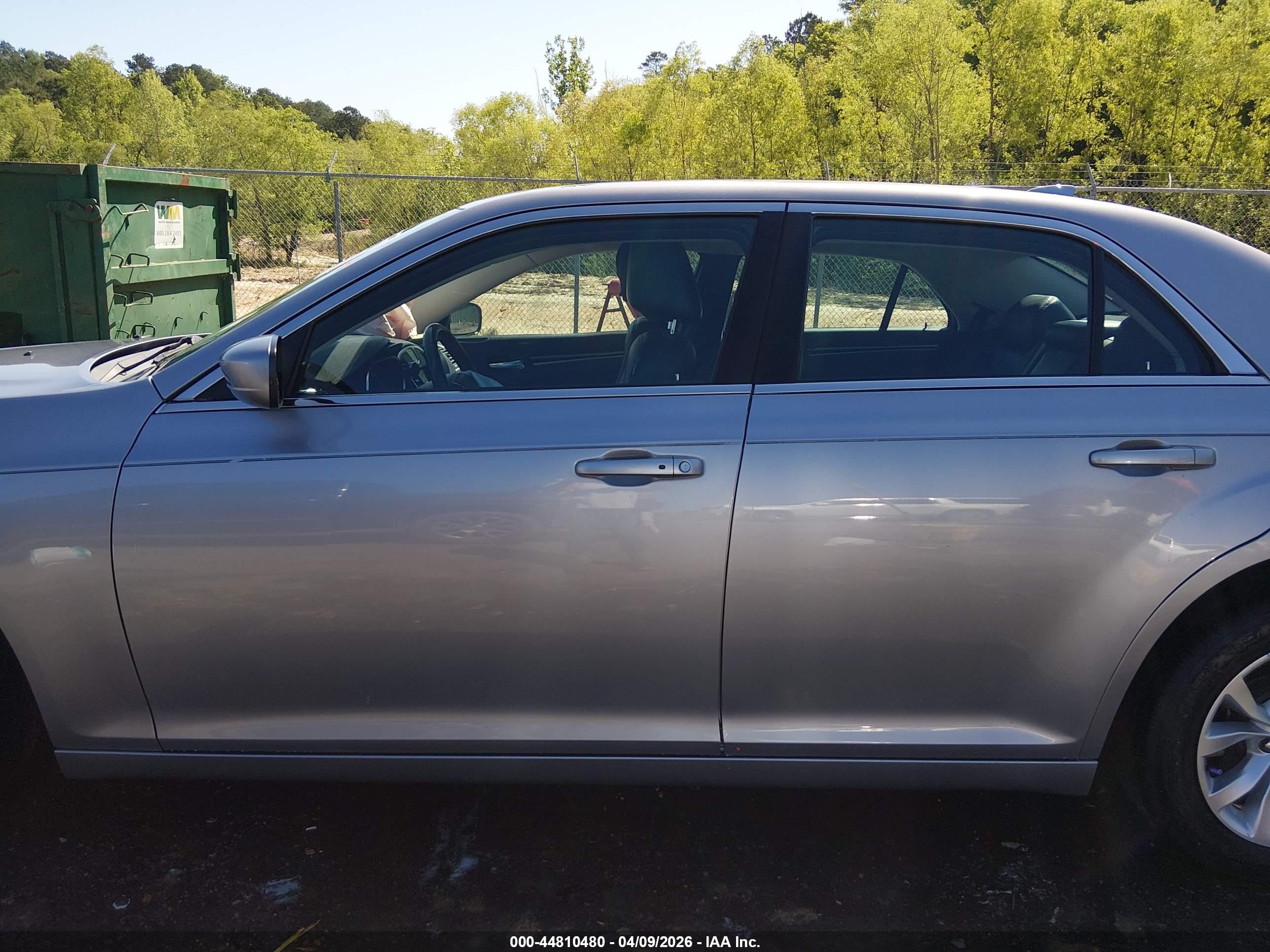 2015 CHRYSLER 300 LIMITED