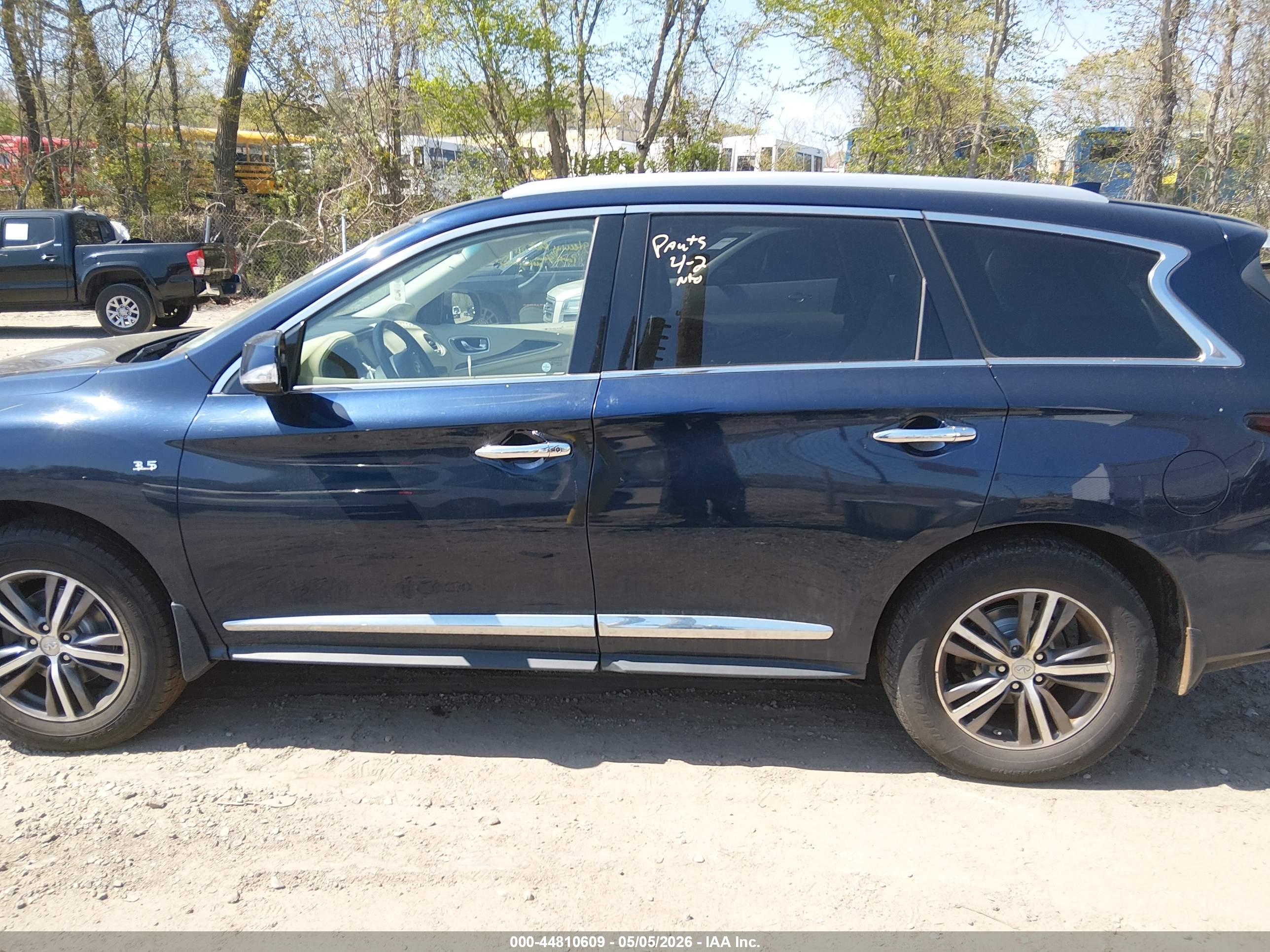 2016 INFINITI QX60