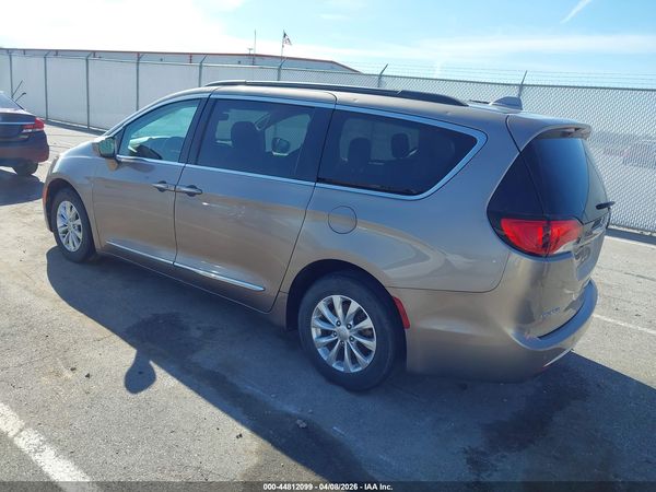 2017 CHRYSLER PACIFICA TOURING-L — I3