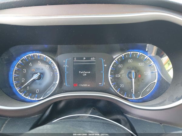 2017 CHRYSLER PACIFICA TOURING-L — I7