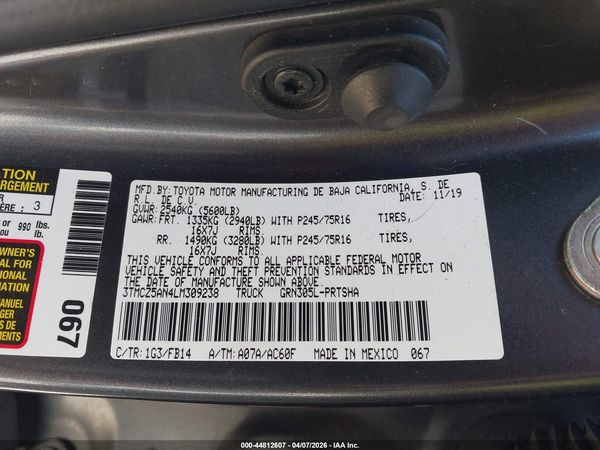 2020 TOYOTA TACOMA SR V6