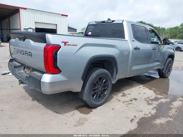 2022 TOYOTA TUNDRA SR5