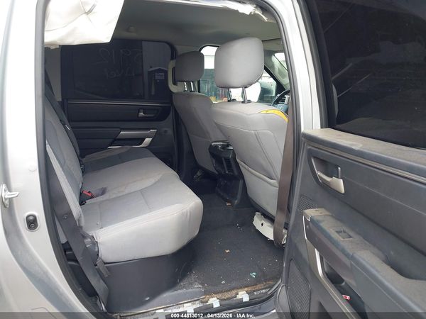 2022 TOYOTA TUNDRA SR5