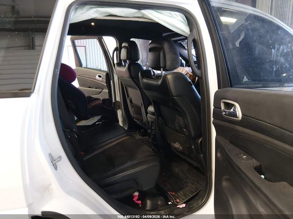 2021 JEEP GRAND CHEROKEE LAREDO X 4X4