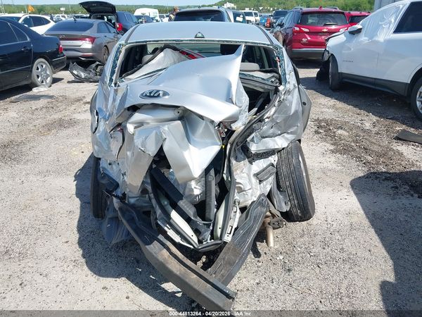 2016 KIA FORTE GL (Middle-Low Grade)