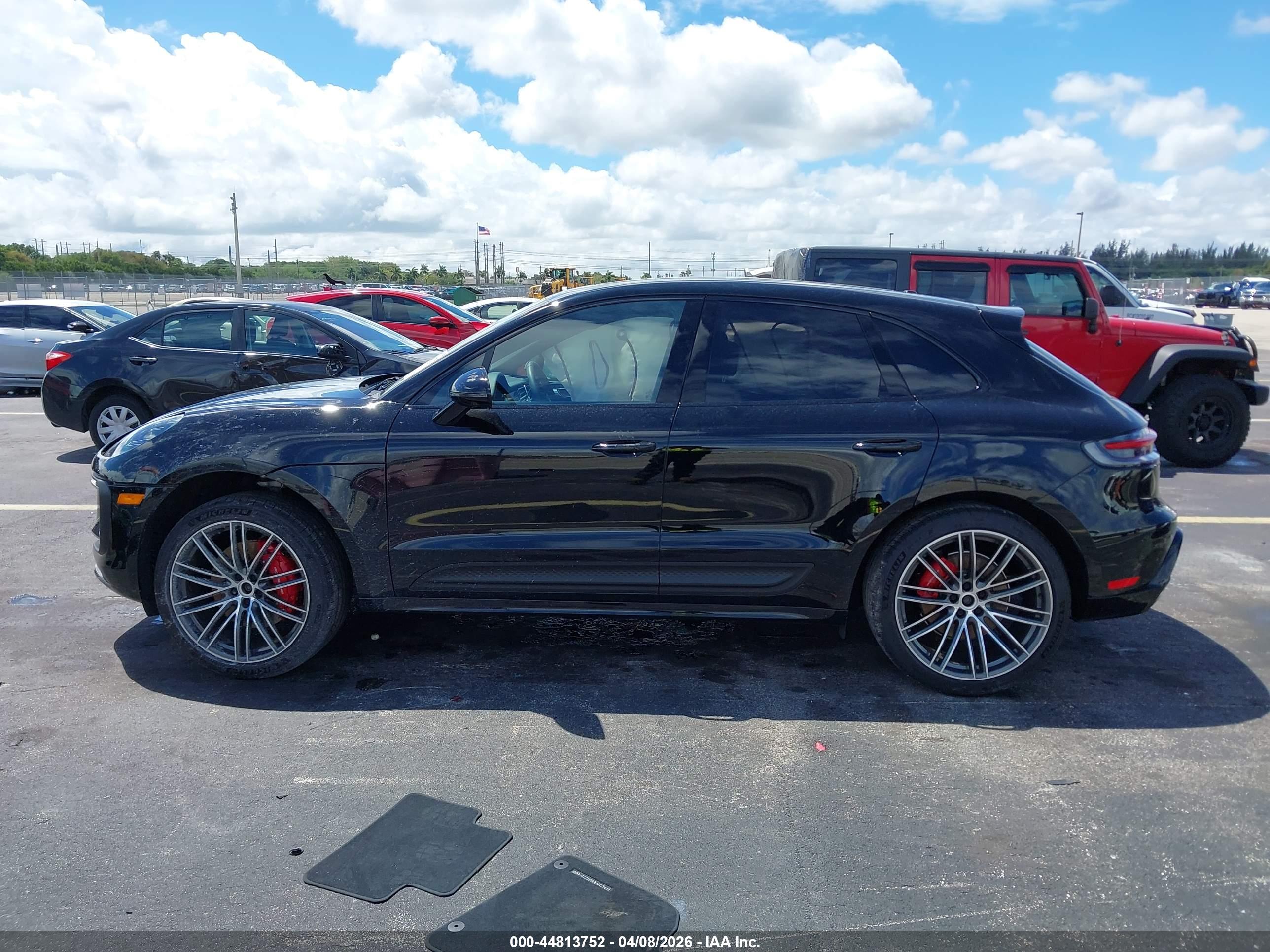 2026 PORSCHE MACAN S