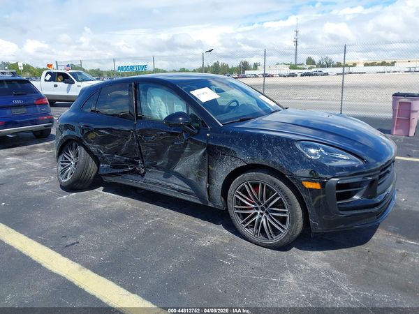 2026 PORSCHE MACAN S