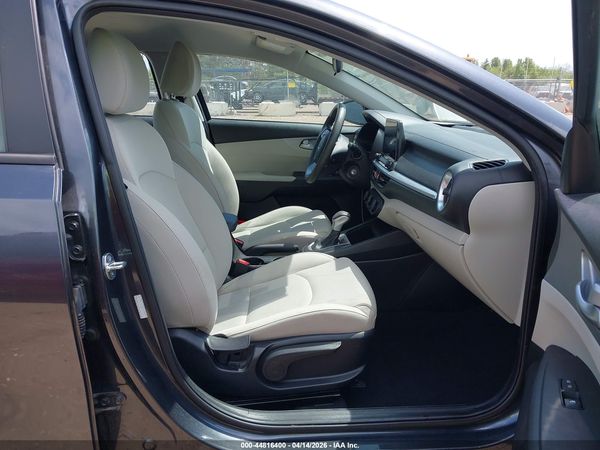 2023 KIA FORTE LXS