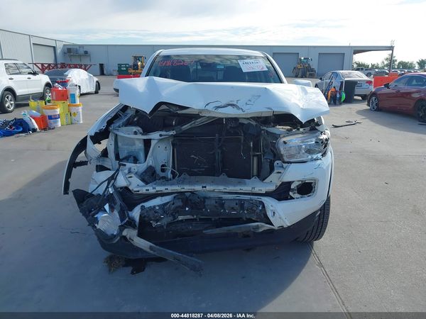 2022 TOYOTA TACOMA SR5 V6