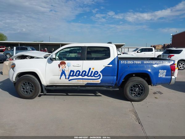 2022 TOYOTA TACOMA SR5 V6