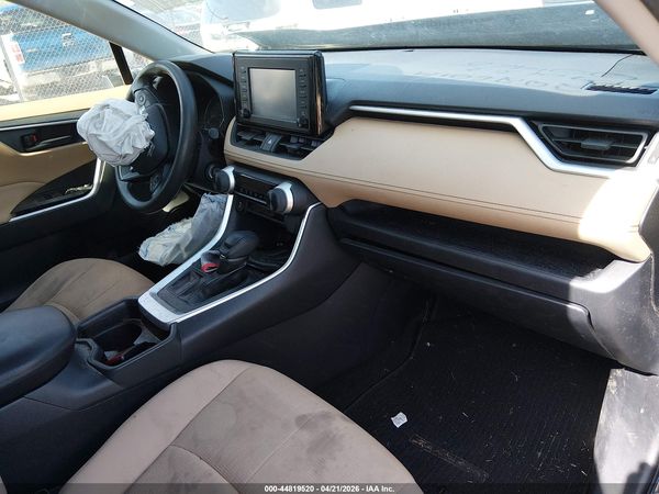 2019 TOYOTA RAV4 LE