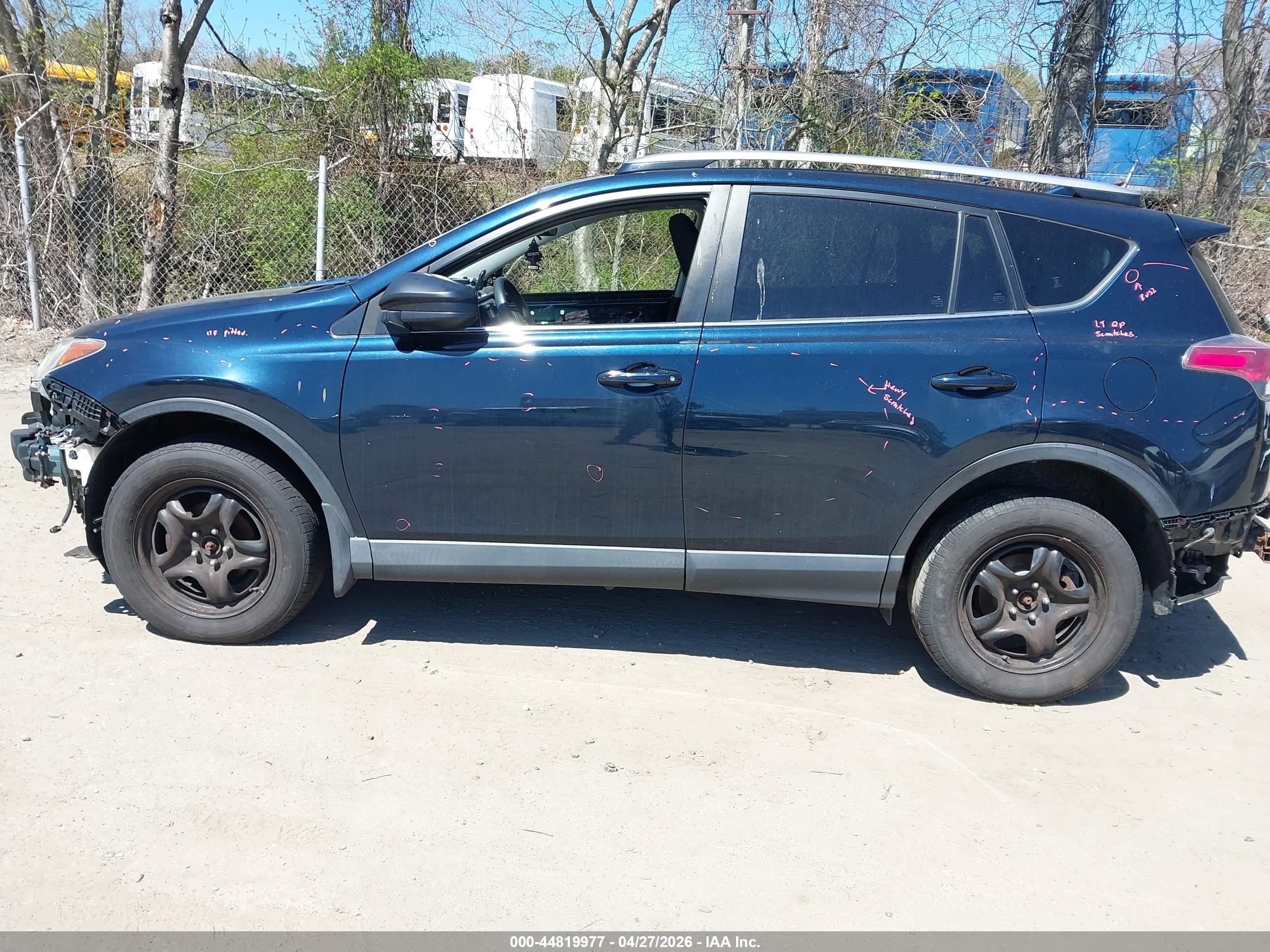 2017 TOYOTA RAV4 LE
