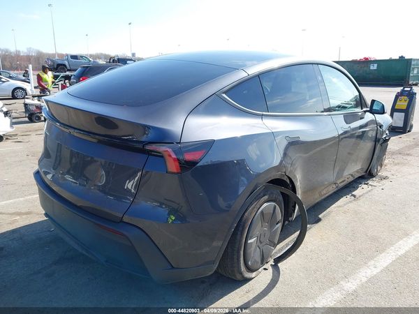 2026 TESLA MODEL Y