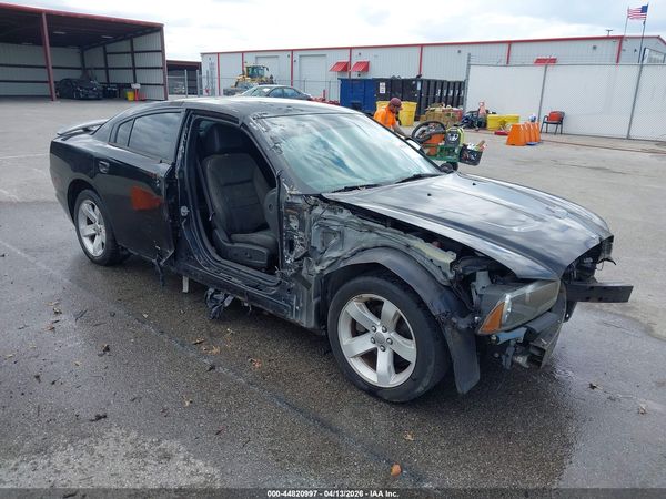 2012 DODGE CHARGER SXT