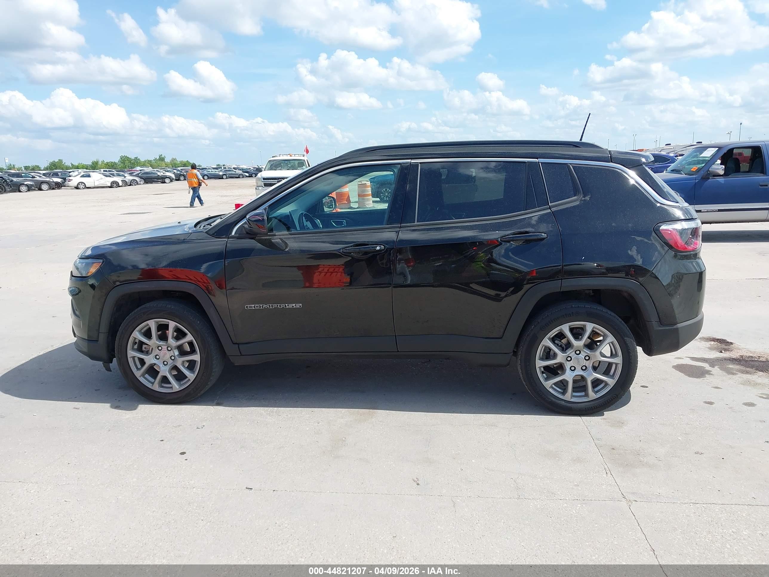 2022 JEEP COMPASS LATITUDE LUX 4X4