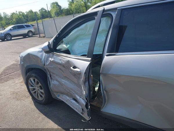 2019 JEEP CHEROKEE LATITUDE FWD