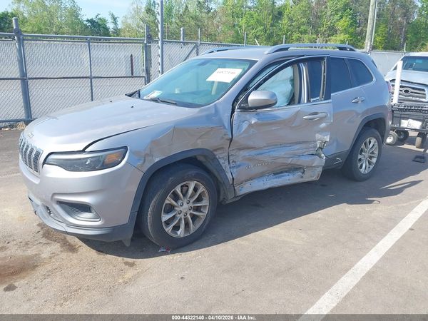 2019 JEEP CHEROKEE LATITUDE FWD