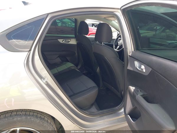 2023 KIA FORTE LXS
