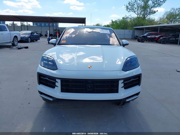 2025 PORSCHE CAYENNE COUPE