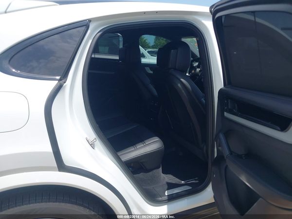 2025 PORSCHE CAYENNE COUPE