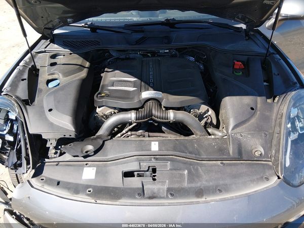 2017 PORSCHE CAYENNE S