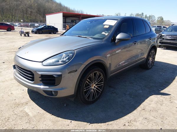 2017 PORSCHE CAYENNE S
