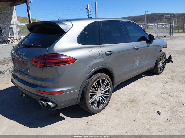 2017 PORSCHE CAYENNE S
