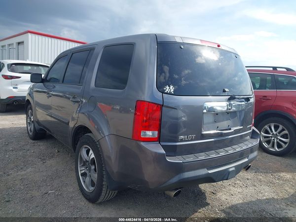 2015 HONDA PILOT SE