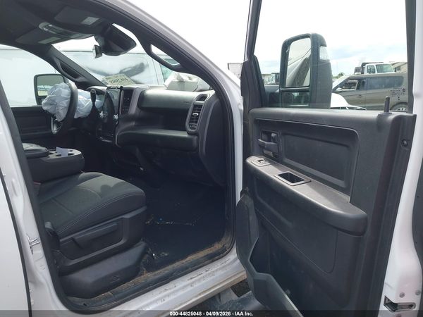 2025 RAM 2500 TRADESMAN  4X4 6'4 BOX