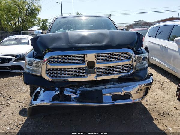 2017 RAM 1500 LARAMIE  4X4 5'7 BOX