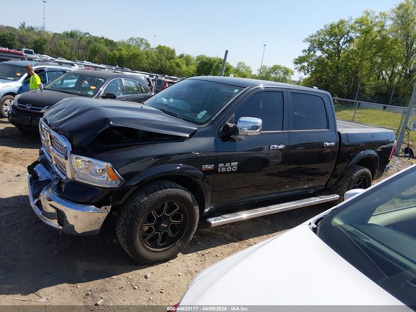 2017 RAM 1500 LARAMIE  4X4 5'7 BOX