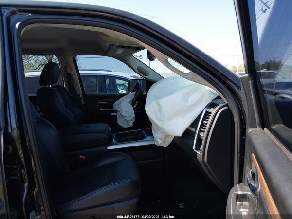 2017 RAM 1500 LARAMIE  4X4 5'7 BOX