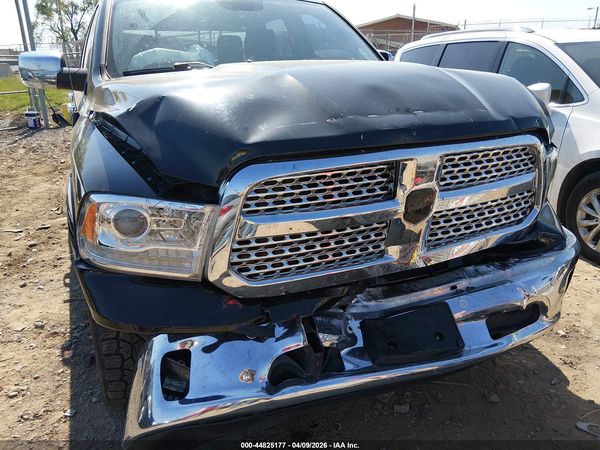 2017 RAM 1500 LARAMIE  4X4 5'7 BOX