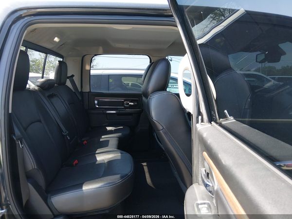 2017 RAM 1500 LARAMIE  4X4 5'7 BOX