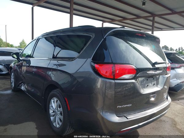 2019 CHRYSLER PACIFICA TOURING PLUS — I3