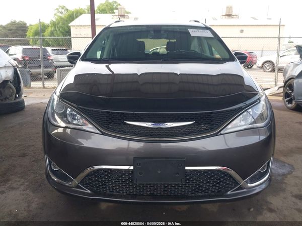 2019 CHRYSLER PACIFICA TOURING PLUS — I115