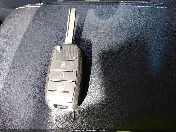 2016 KIA SORENTO 2.4L LX