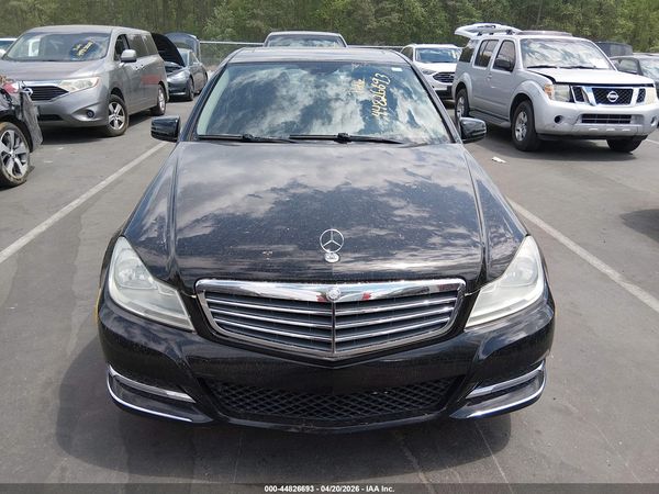 2013 MERCEDES-BENZ C 300 LUXURY 4MATIC